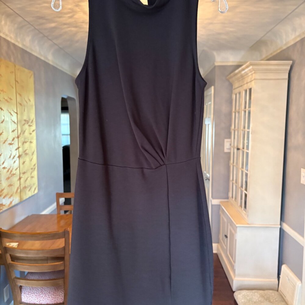 NWOT Evereve Black Sleeveless Mock Neck Sheath Dress. Size S